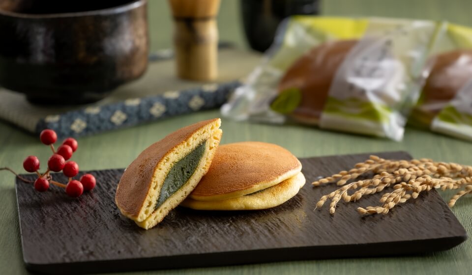 あてまどら焼き　米粉入り抹茶